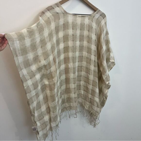 Lula Soul Linen Checkered Lightweight V-neck Poncho with fringe Size Medium - Picture 6 of 15